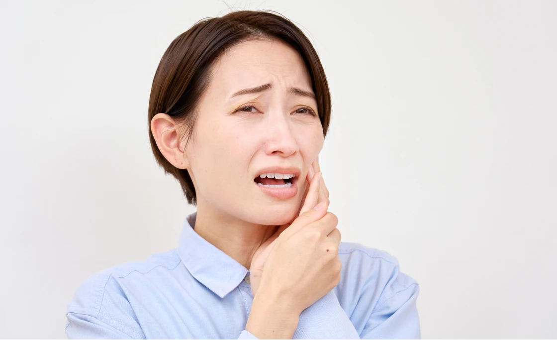 進行してしまったむし歯であっても根管治療で歯を残す選択肢があります